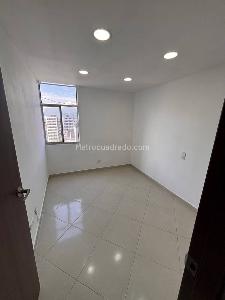 Apartamento de 2 alcobas en venta en El Poblado Loma Del Indio, Medellín, 55 m² · foto 5 de 15