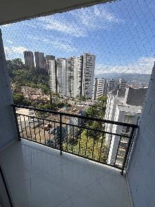 Apartamento de 2 alcobas en venta en El Poblado Loma Del Indio, Medellín, 55 m² · foto 11 de 15