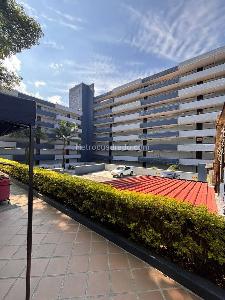 Apartamento de 2 alcobas en venta en El Poblado Loma Del Indio, Medellín, 55 m² · foto 14 de 15