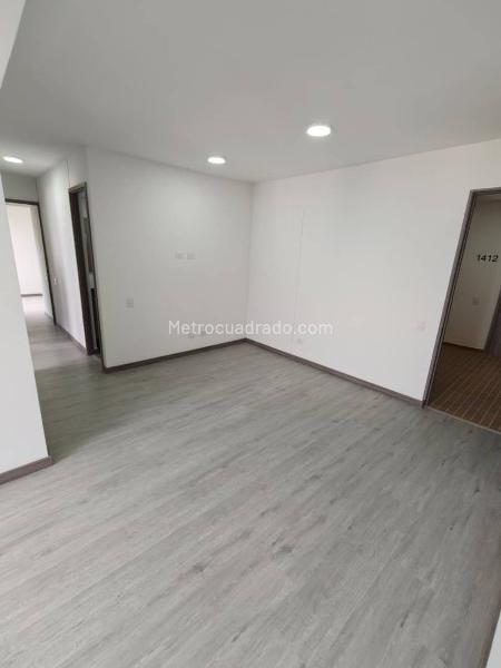 3BR Apartment with Private Parking in La Loma del Indio - 6