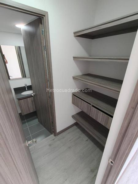 3BR Apartment with Private Parking in La Loma del Indio - 7