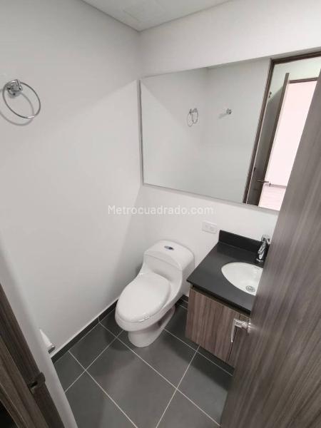 3BR Apartment with Private Parking in La Loma del Indio - 9