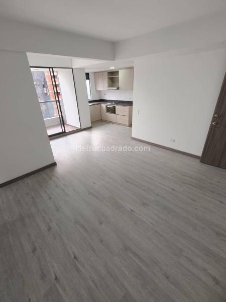 Functional 3BR Apartment in El Poblado Loma Del Indio - 4