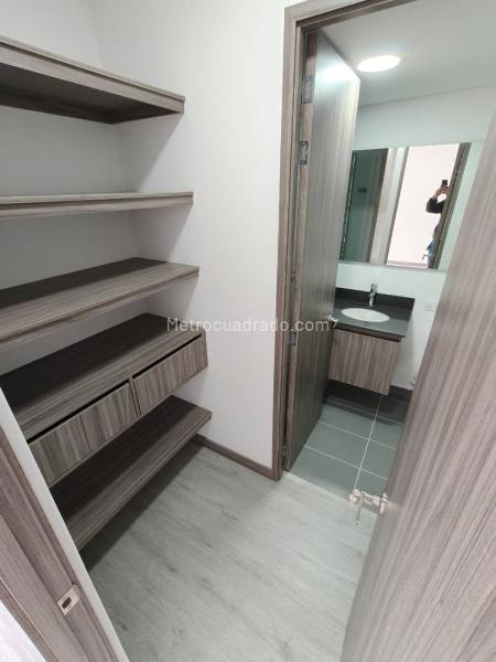 Functional 3BR Apartment in El Poblado Loma Del Indio - 6