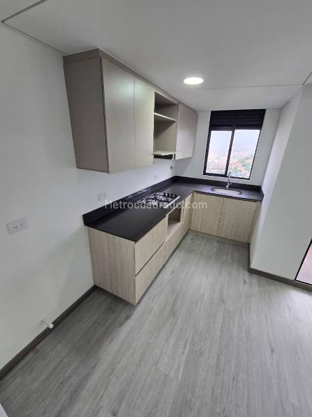 Modern 3BR Apartment with Pool in Las Palmas - 3