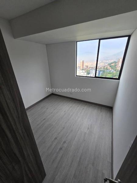 Modern 3BR Apartment with Pool in Las Palmas - 8