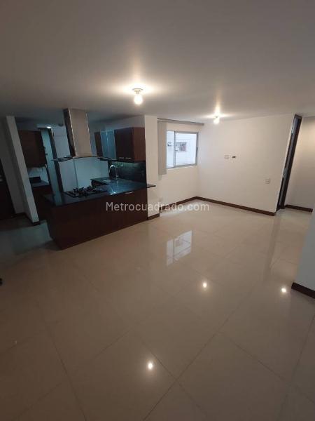 2BR Apartment in Las Palmas, Medellín with Private Parking