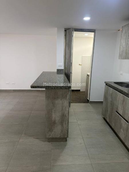 Comfortable 2BR Apartment in El Poblado - 2