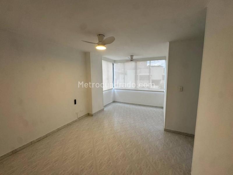Apartamento Amplio de 3 Alcobas en Simon Bolivar - 9