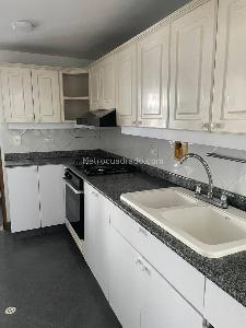 Casa de 5 alcobas en venta en San Lucas, Envigado, 289 m² · foto 2 de 20