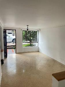 Casa de 5 alcobas en venta en San Lucas, Envigado, 289 m² · foto 16 de 20