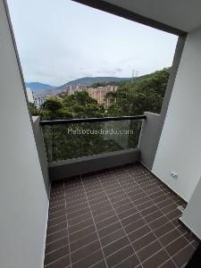 Apartamento de 3 alcobas en arriendo en Altos Del Poblado, Medellín, 76 m² · foto 4 de 9