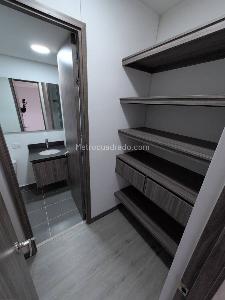Apartamento de 3 alcobas en arriendo en Altos Del Poblado, Medellín, 76 m² · foto 7 de 9