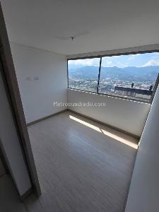 Apartamento en venta en El Poblado, Medellín · foto 2 de 18