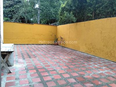 Apartamento de 3 alcobas en venta en Poblado Altos Delpoblado, Medellín, 300 m² · foto 4 de 14