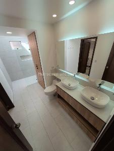 Apartamento de 3 alcobas en venta en Poblado Altos Del Poblado, Medellín, 260 m² · foto 16 de 20