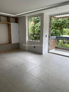 Apartamento de 2 alcobas en arriendo en El Poblado Loma Del Indio, Medellín, 60 m² · foto 4 de 17