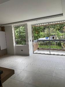 Apartamento de 2 alcobas en arriendo en El Poblado Loma Del Indio, Medellín, 60 m² · foto 5 de 17