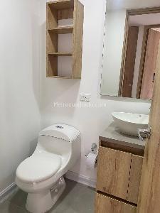Apartamento de 2 alcobas en arriendo en El Poblado Loma Del Indio, Medellín, 60 m² · foto 8 de 17