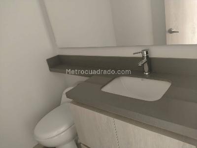 Apartamento de 2 alcobas en venta en Poblado Altos Del Poblado, Medellín, 108 m² · foto 10 de 20