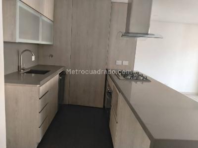 Apartamento de 2 alcobas en venta en Poblado Altos Del Poblado, Medellín, 108 m² · foto 7 de 20