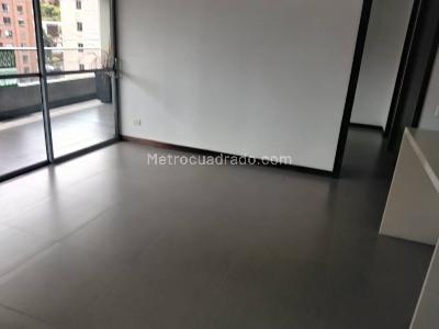 Apartamento de 2 alcobas en arriendo en Las Lomas 2, Medellín, 90 m² · foto 2 de 19