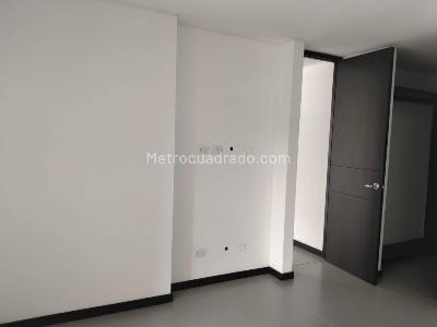 Apartamento de 2 alcobas en arriendo en Las Lomas 2, Medellín, 90 m² · foto 10 de 19