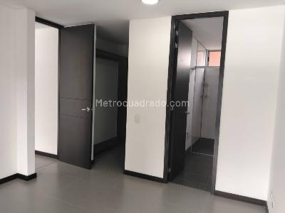 Apartamento de 2 alcobas en arriendo en Las Lomas 2, Medellín, 90 m² · foto 11 de 19