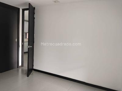 Apartamento de 2 alcobas en arriendo en Las Lomas 2, Medellín, 90 m² · foto 14 de 19