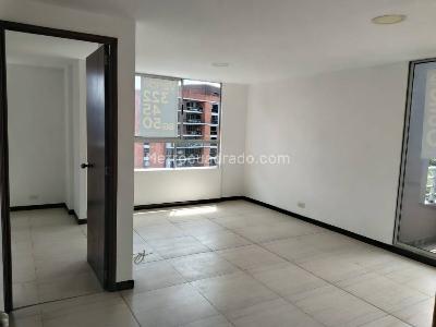 Apartamento de 3 alcobas en venta en El Poblado, Medellín, 123 m² · foto 4 de 20