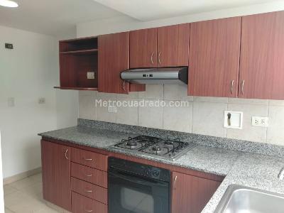 Apartamento de 3 alcobas en venta en El Poblado, Medellín, 123 m² · foto 10 de 20