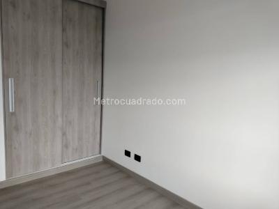 Apartamento de 2 alcobas en venta en Lomas Del Escobero, Medellín, 74 m² · foto 10 de 18