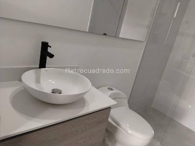 Apartamento de 2 alcobas en venta en Lomas Del Escobero, Medellín, 74 m² · foto 11 de 18