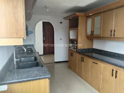 Apartamento de 3 alcobas en arriendo en El Poblado, Medellín, 140 m² · foto 11 de 20