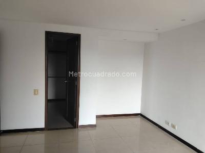 Apartamento de 3 alcobas en arriendo en El Poblado, Medellín, 140 m² · foto 15 de 20