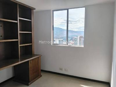 Apartamento de 3 alcobas en arriendo en El Poblado, Medellín, 140 m² · foto 17 de 20