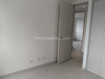 Apartamento de 3 alcobas en arriendo en El Poblado, Medellín, 90 m² · foto 17 de 20