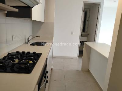 Apartamento de 3 alcobas en arriendo en El Poblado, Medellín, 90 m² · foto 7 de 20