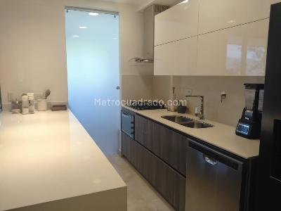 Apartamento de 3 alcobas en venta en El Poblado, Medellín, 155 m² · foto 8 de 20