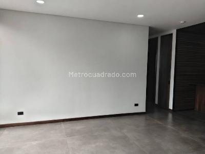 Apartamento de 2 alcobas en venta en Las Palmas, Medellín, 98 m² · foto 2 de 19