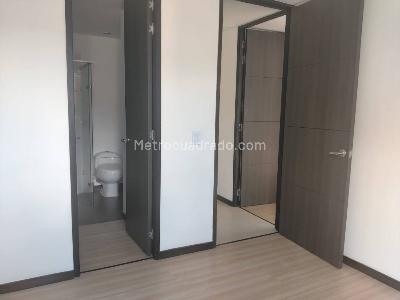 Apartamento de 4 alcobas en venta en Poblado Altos Del Poblado, Medellín, 170 m² · foto 19 de 20
