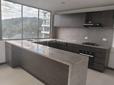 Apartamento de 4 alcobas en venta en Poblado Altos Del Poblado, Medellín, 170 m² · foto 6 de 20