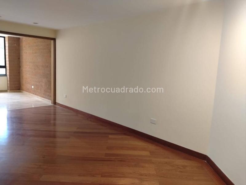 Spacious 3BR Apartment for Rent in El Poblado (La Florida) - 2