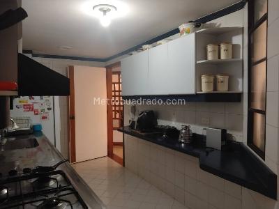 Apartamento de 3 alcobas en venta en Los Balsos, Medellín, 200 m² · foto 14 de 19