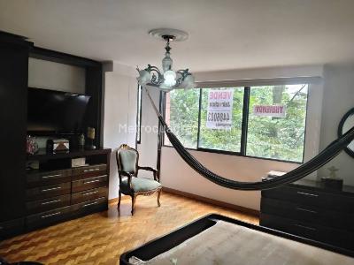 Apartamento de 3 alcobas en venta en Los Balsos, Medellín, 200 m² · foto 4 de 19