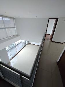 Apartamento en arriendo en Altos Del Poblado, Medellín · foto 2 de 15