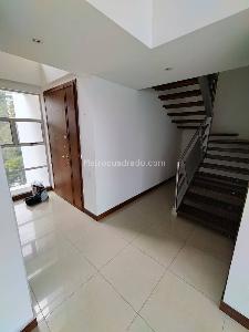 Apartamento en arriendo en Altos Del Poblado, Medellín · foto 5 de 15