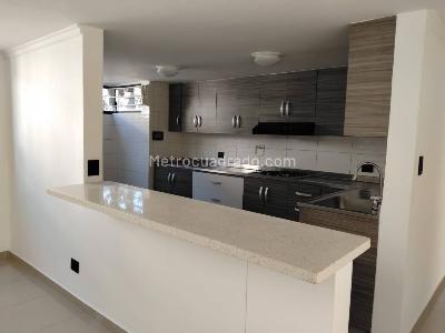 Apartamento de 3 alcobas en arriendo en Las Lomas 2, Medellín, 110 m² · foto 5 de 20