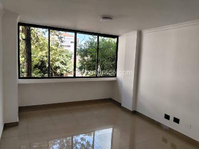 Apartamento de 3 alcobas en arriendo en Las Lomas 2, Medellín, 110 m² · foto 10 de 20