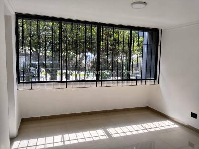 Apartamento de 3 alcobas en arriendo en Las Lomas 2, Medellín, 110 m² · foto 12 de 20
